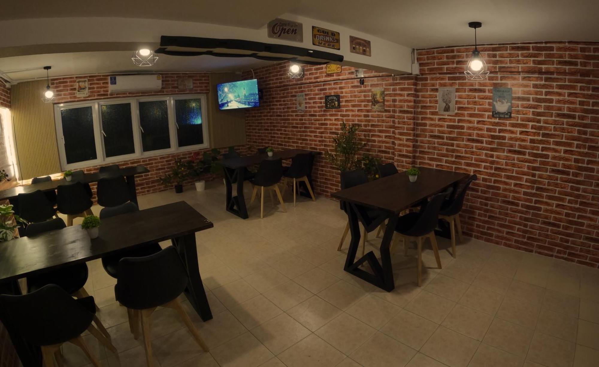 Kpop Hostel Karon Buitenkant foto